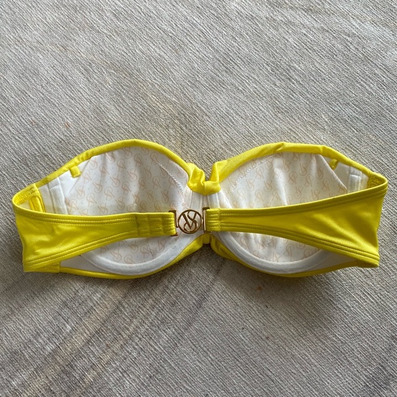 Victoria’s Secret Strapless Bikini Top - Picture 2 of 4